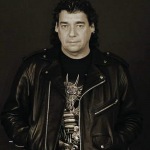 Ο Dennis Stratton υποστηρίζει το New Rock Academy